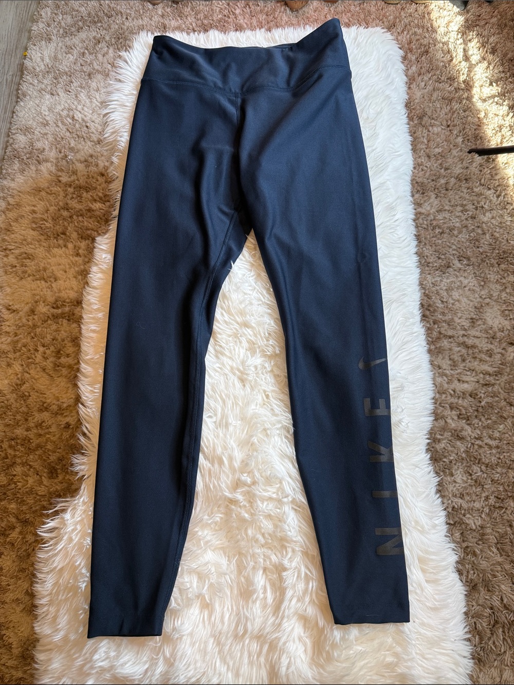 Nike Black Women's Performance Leggings with Subtle Side Branding